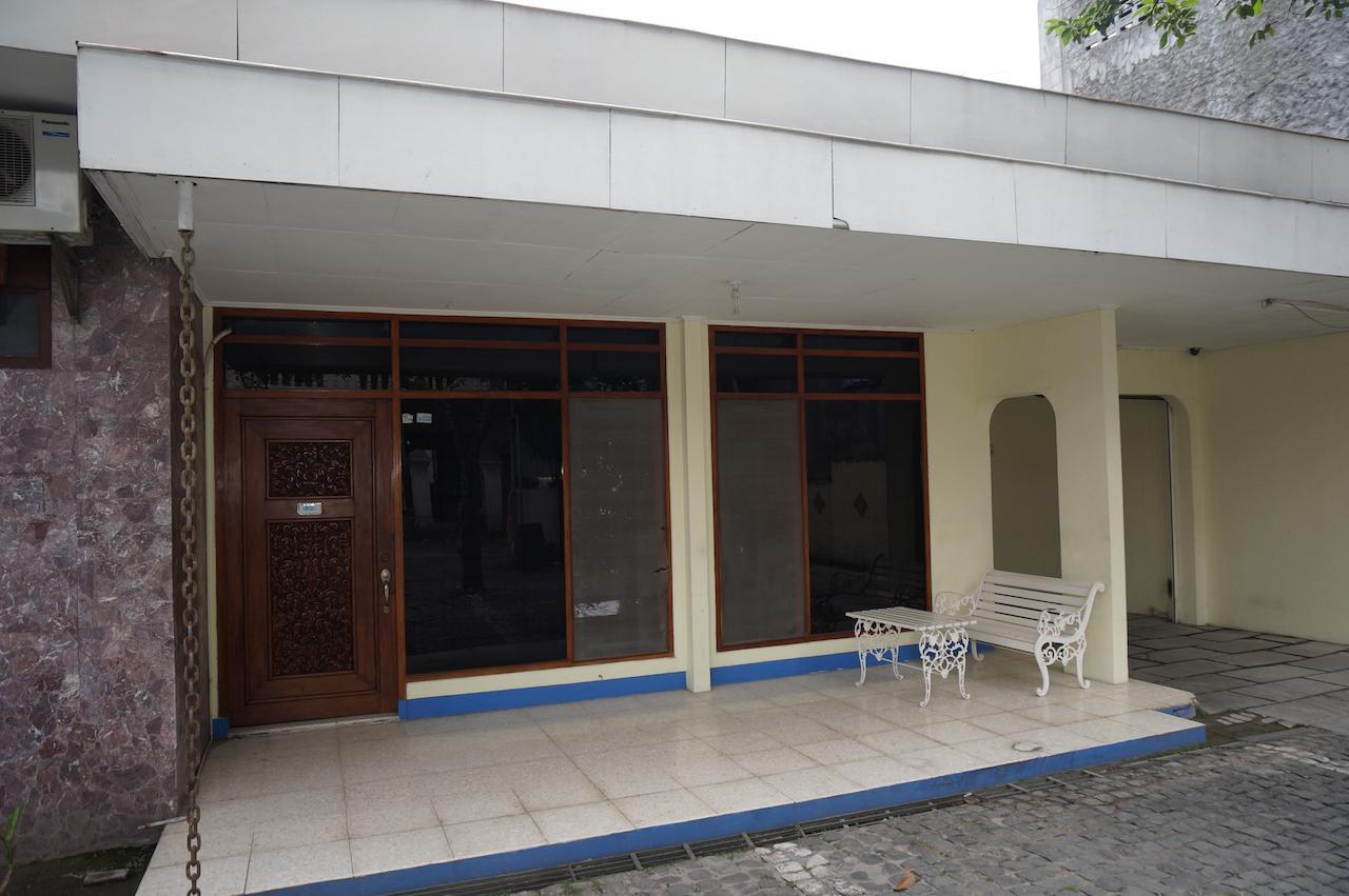 Manggo Home Sleman  Buitenkant foto