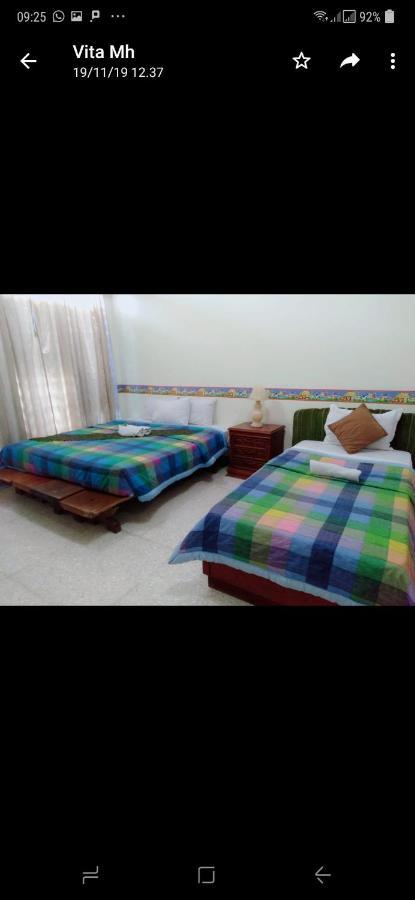 Manggo Home Sleman  Buitenkant foto